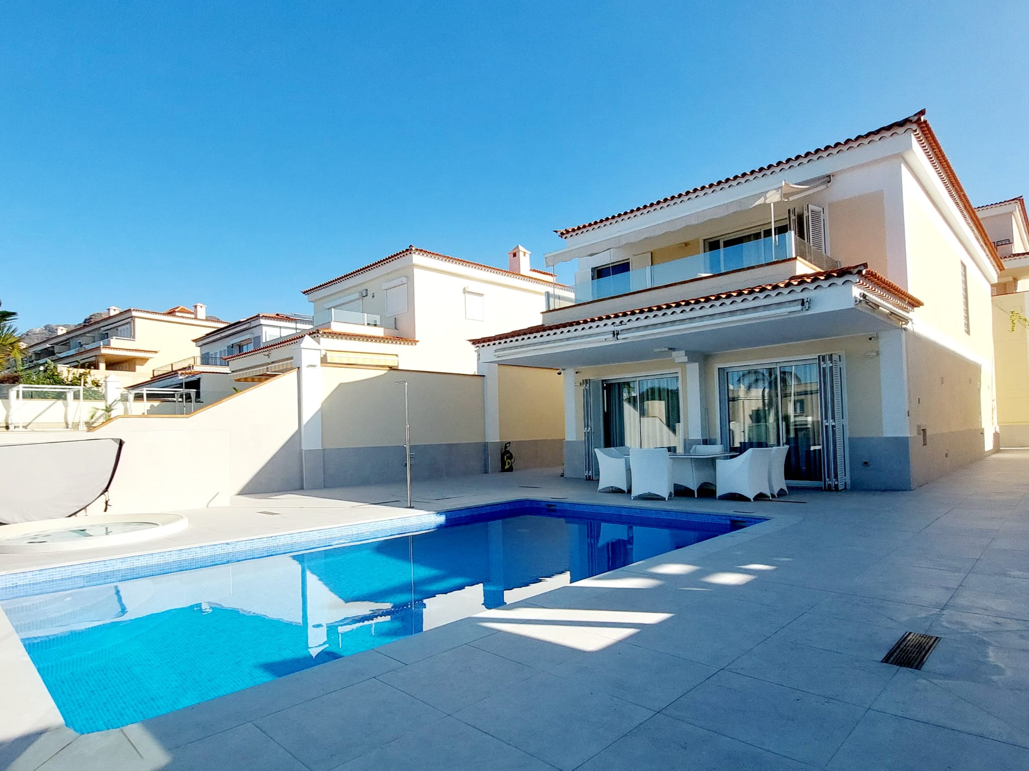 🏡 EXCLUSIVE LUXURY VILLA FOR SALE – PUERTO SANTIAGO